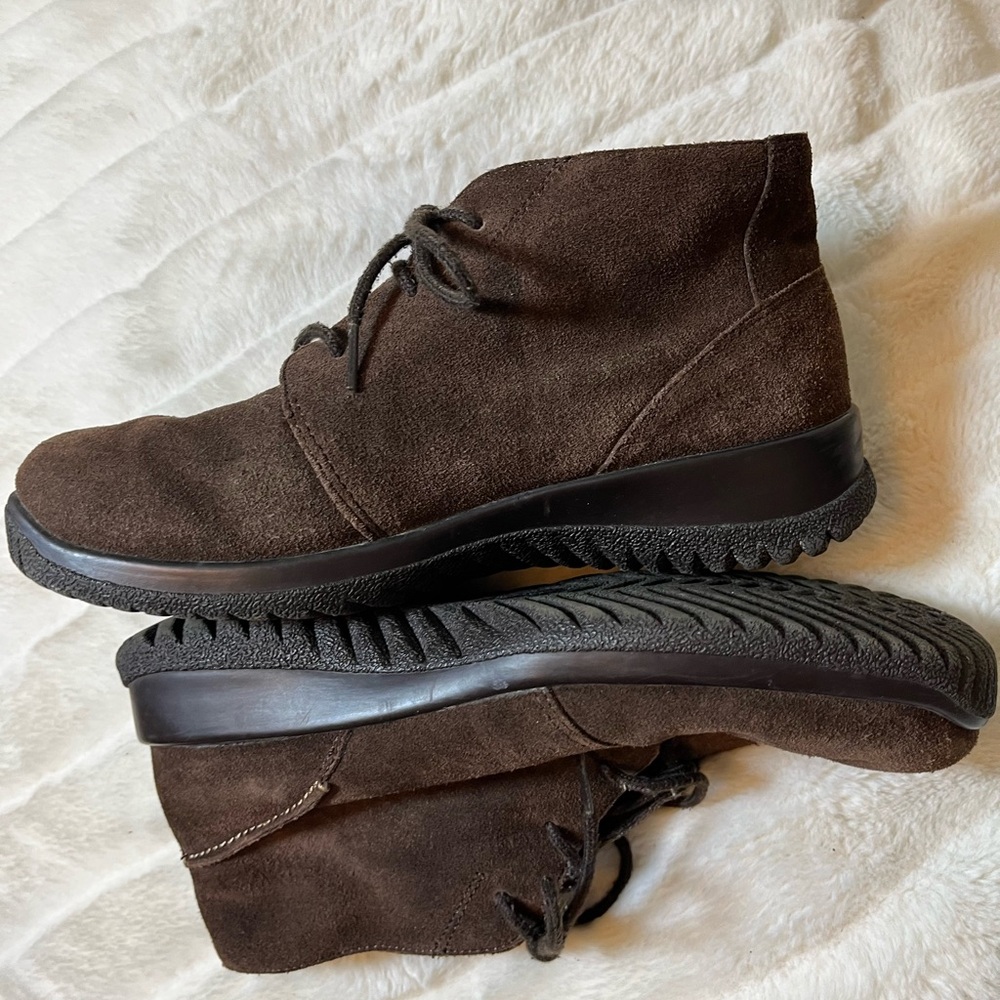 DREW Women’s Krista 8WW Chukka Lace Up Suede Brown Fall Winter Boots Casual City
